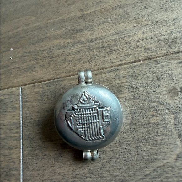 Vintage Silver Prayer Box Locket Pendant with Turquoise - Picture 2 of 8